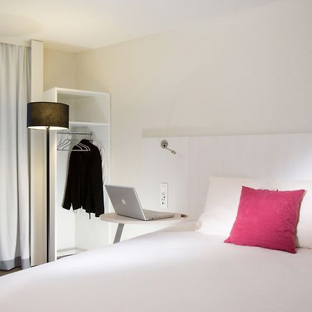 Ibis Styles Lille Centre Gare Beffroi Hotel Exterior photo
